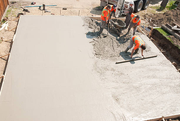 Best Concrete Patio Design and Installation in Montezuma, IA