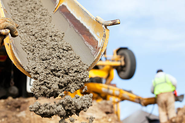 Best Concrete Driveway Installation in Montezuma, IA